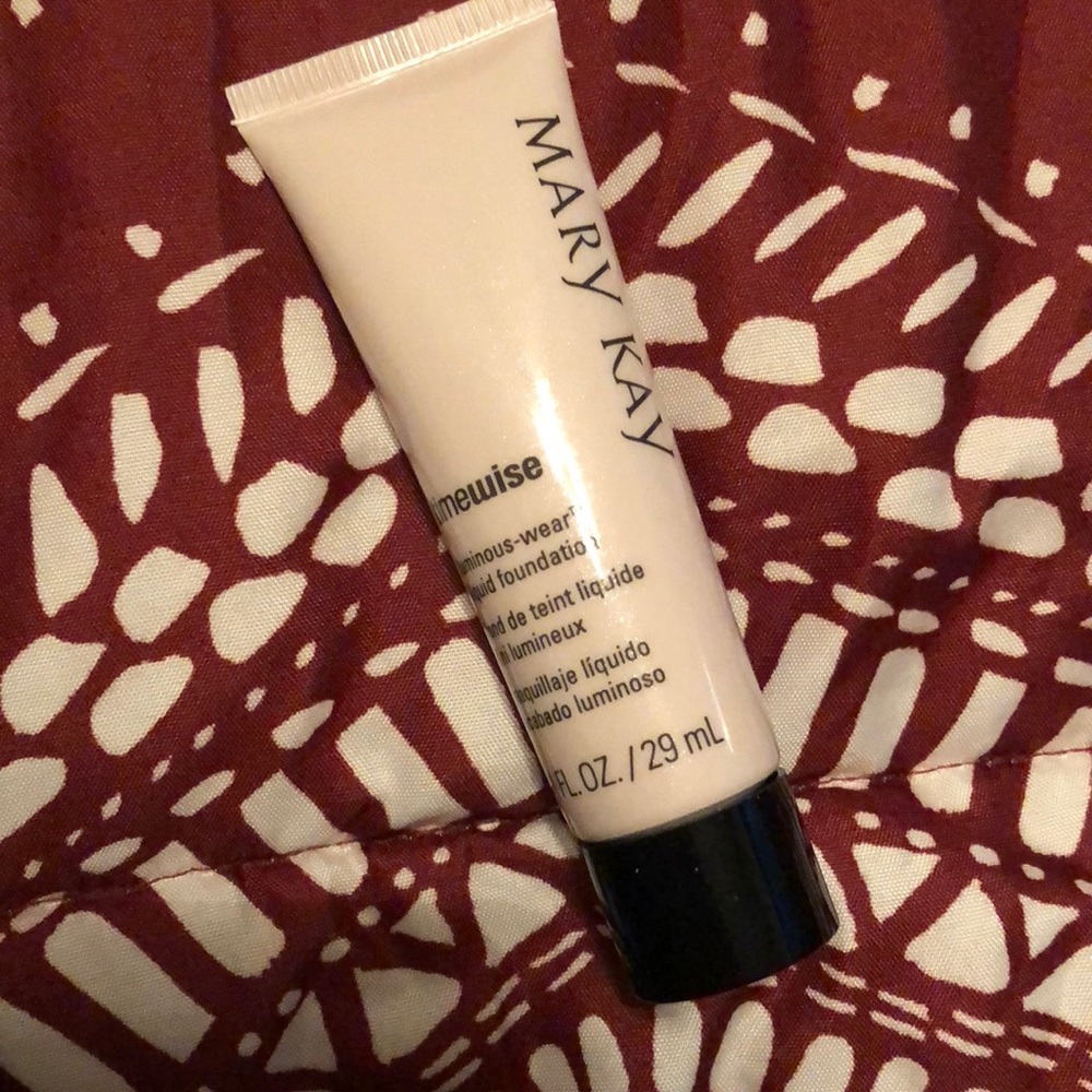 MK Luminous-foundation